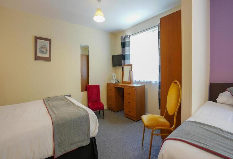 Quarto Quádruplo Deluxe, OYO Shanklin Beach