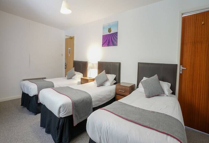 Quarto Triplo Standart, OYO Shanklin Beach