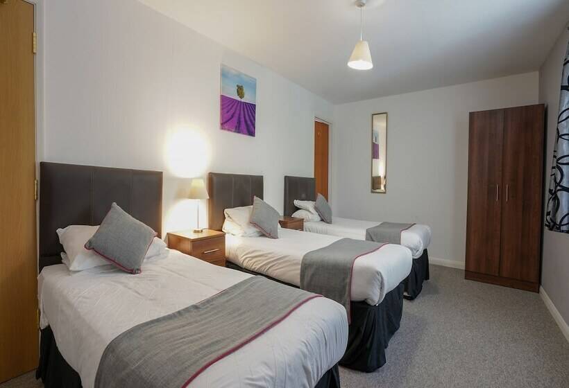Quarto Triplo Standart, OYO Shanklin Beach