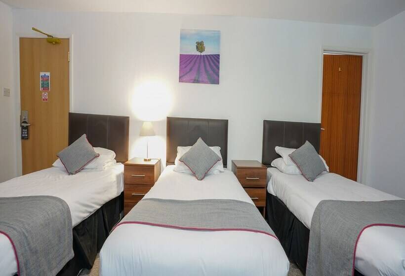 Quarto Triplo Standart, OYO Shanklin Beach