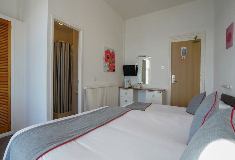 Quarto Familiar, OYO Shanklin Beach