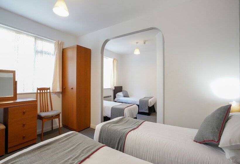 Quarto Quádruplo Deluxe, OYO Shanklin Beach