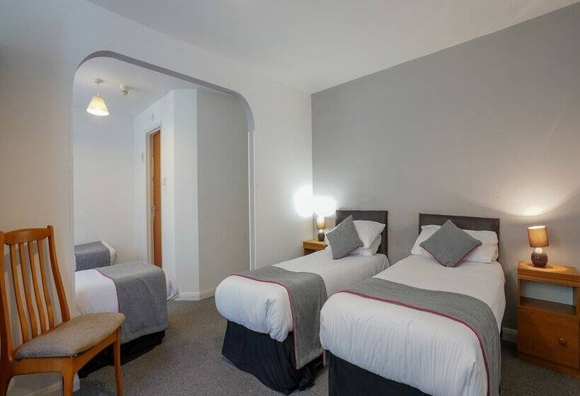 Quarto Quádruplo Deluxe, OYO Shanklin Beach