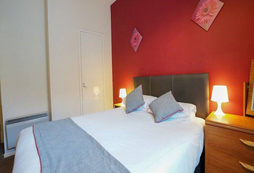 Quarto familiar vista mar, OYO Shanklin Beach