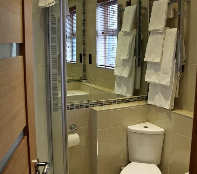 Семейный Номер, The Royal