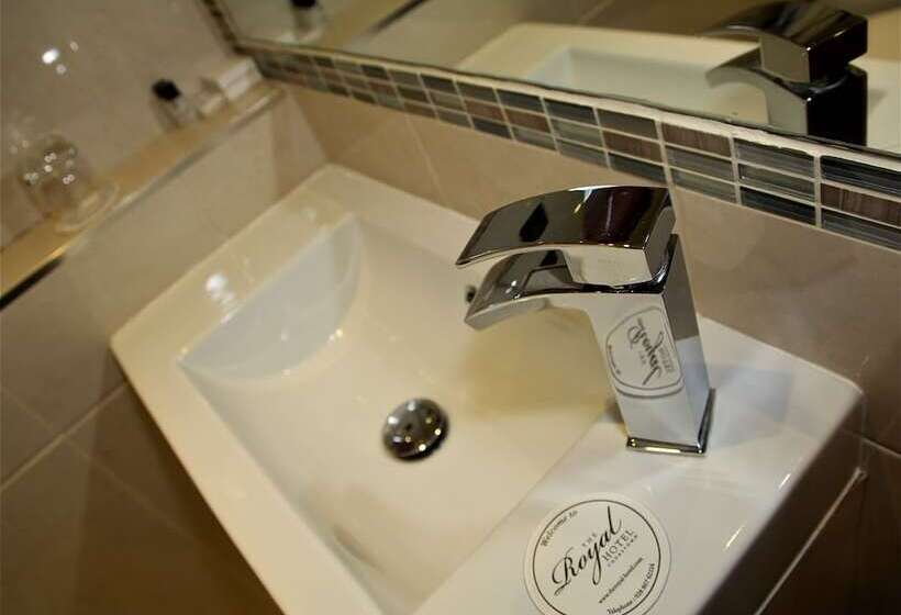 Семейный Номер, The Royal