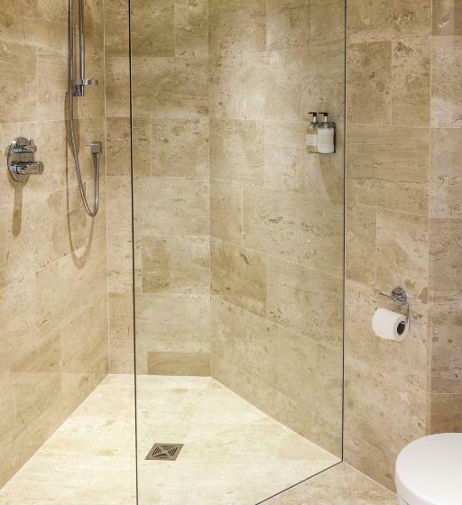 デラックスルーム, The Borough Lancaster