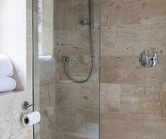 エクゼクティブルーム, The Borough Lancaster