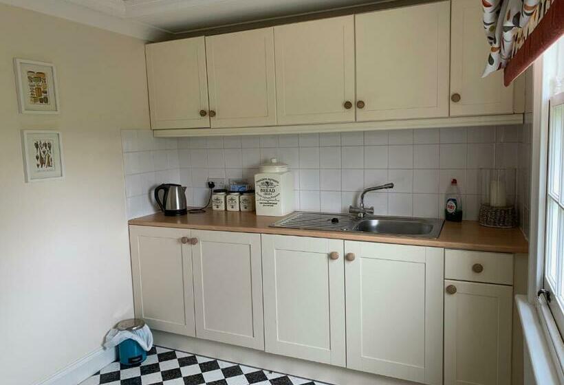 庭の見える１ベッドルームアパートメント, Lodge Farm Bed & Breakfast