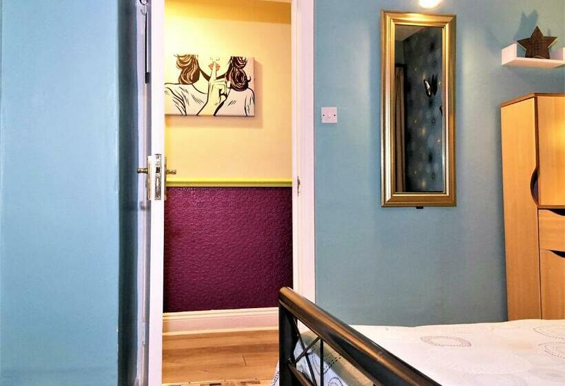 Pokój Standard, Portrush Holiday Hostel Guesthouse