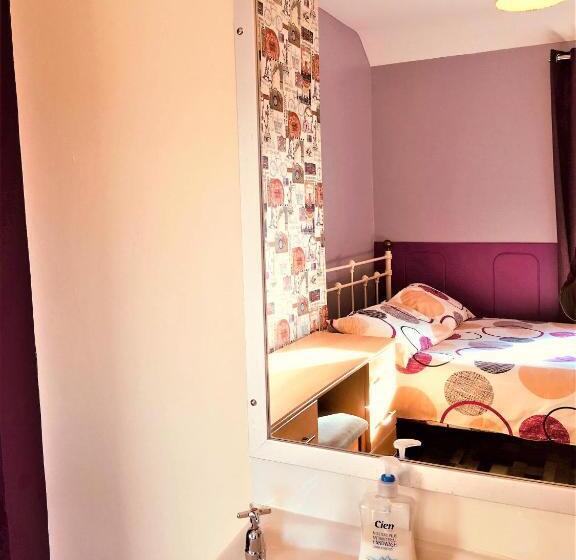 חדר בסיסי חדר אמבטיה משותף, Portrush Holiday Hostel Guesthouse