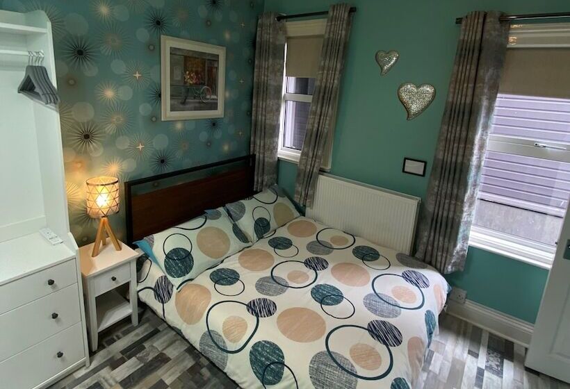 Pokój Standard, Portrush Holiday Hostel Guesthouse