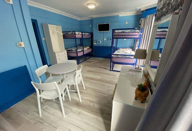 סוויטה משפחתית, Portrush Holiday Hostel Guesthouse