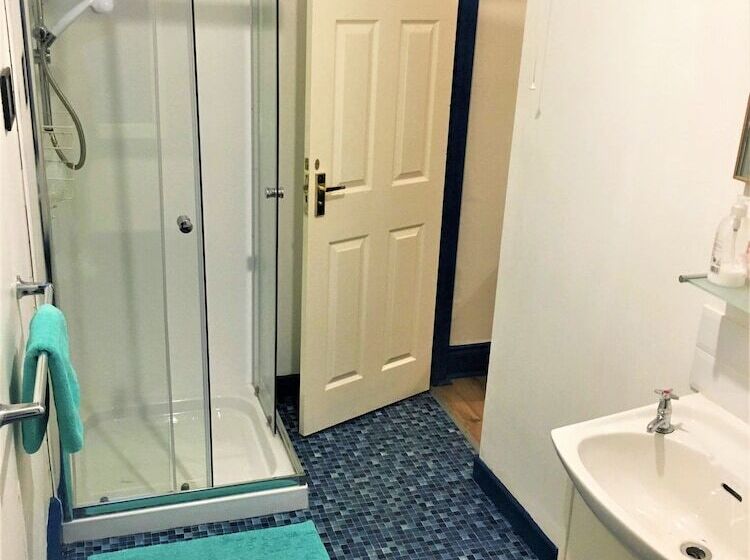 סוויטה משפחתית, Portrush Holiday Hostel Guesthouse