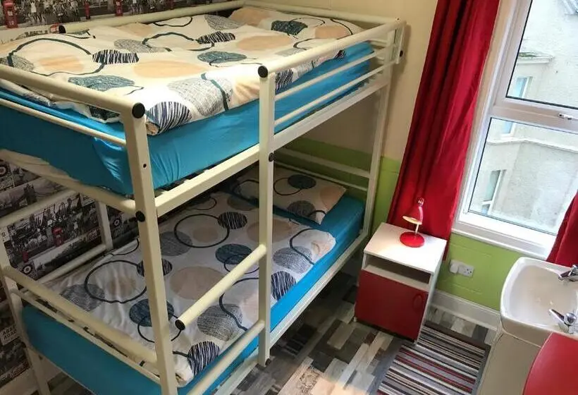 バス共有のスタンダードルーム, Portrush Holiday Hostel Guesthouse