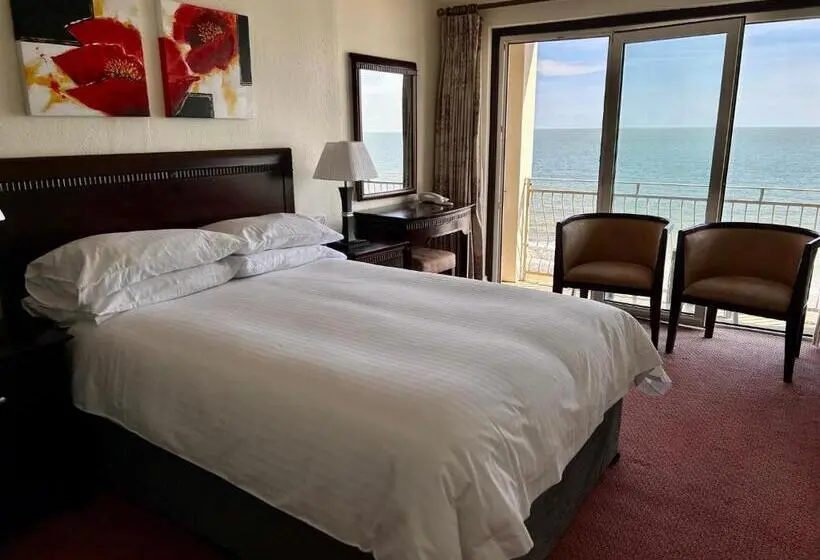 オーシャンビュースーペリアールーム, Sandringham Hotel   Seafront, Sandown   Free Car Ferry