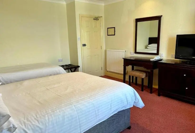 クラシックファミリールーム, Sandringham Hotel   Seafront, Sandown   Free Car Ferry