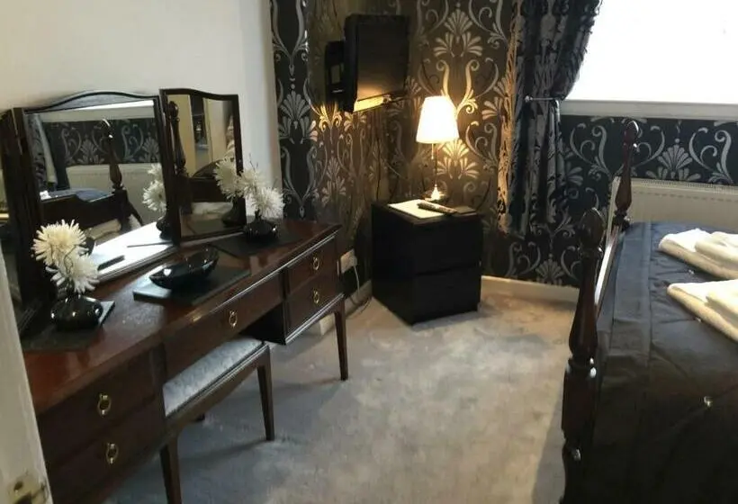 バス共有のスタンダードルーム, Three Bridges Bed & Breakfast