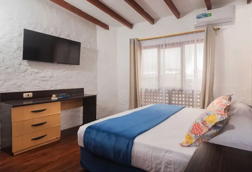 اتاق لوکس با چشم‌انداز شهر, Hostal North Seymour