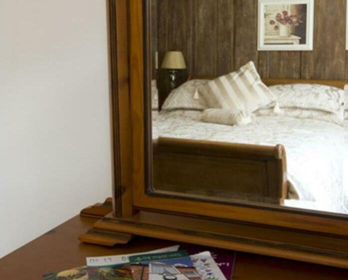 스탠다드 룸 킹사이즈 침대, Cathedral View Guest House