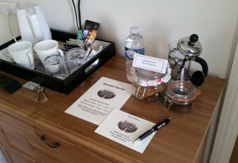 Номер Стандарт, Hanwell House