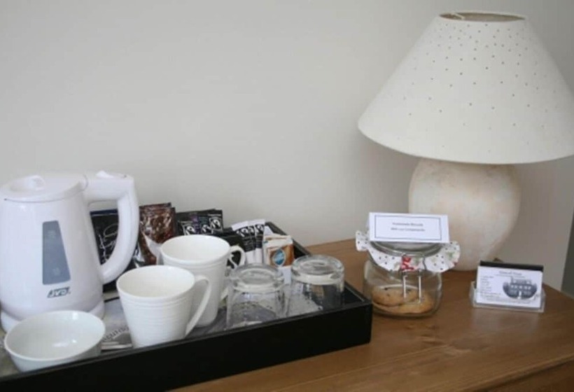 Номер Стандарт, Hanwell House