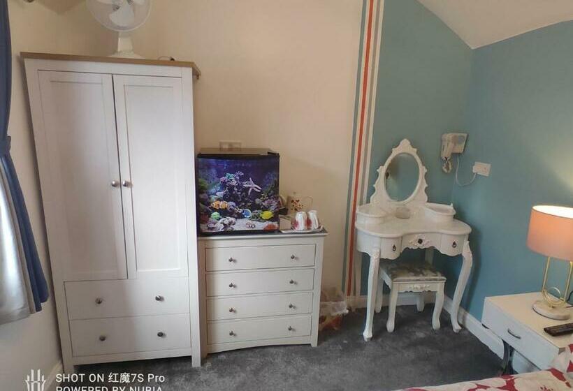 스탠다드 룸, Seashells Guest House