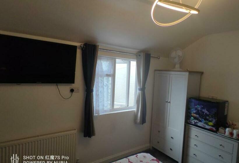 스탠다드 룸, Seashells Guest House