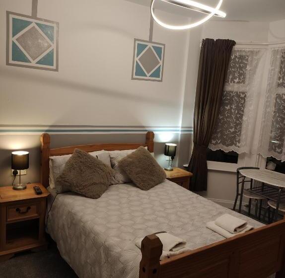 스탠다드 룸, Seashells Guest House