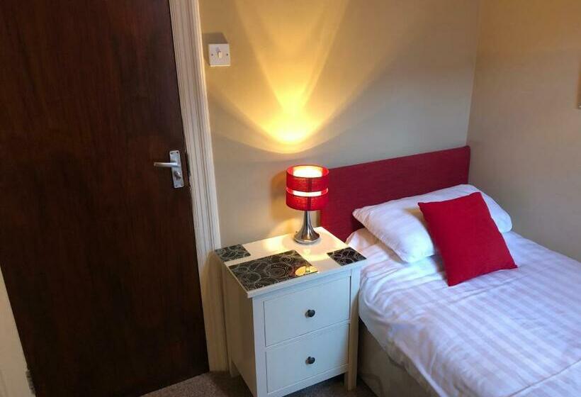 חדר סטנדרט יחיד, The Monarch