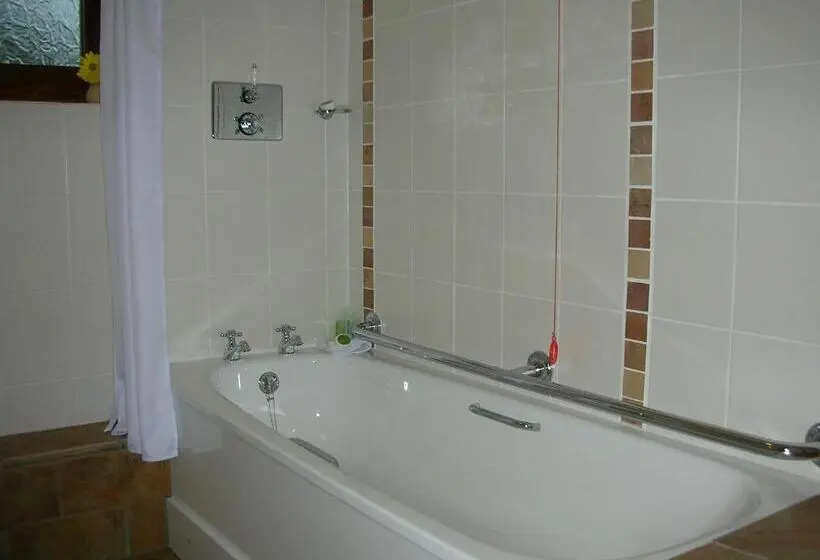 Deluxe-huone, Upper Neatham Mill