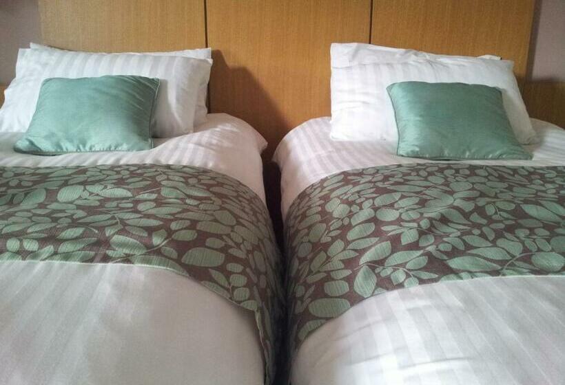 디럭스 룸, Deangate Motel