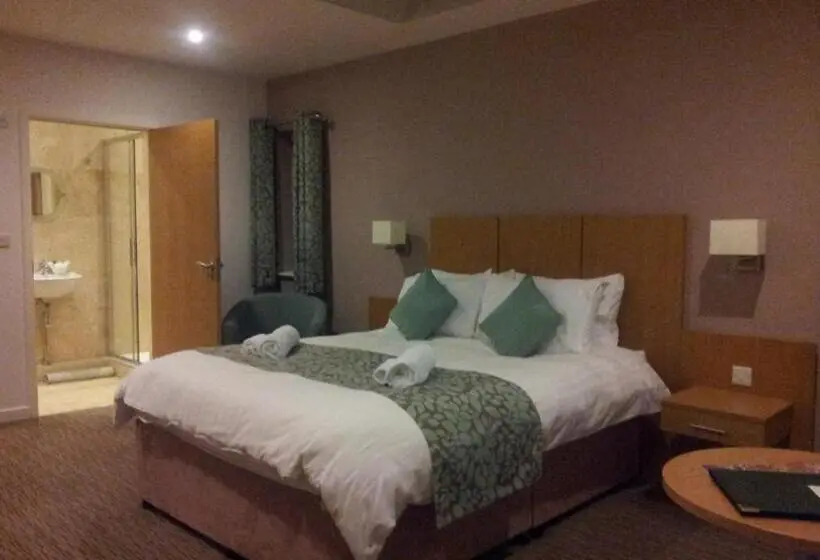 Deluxe-huone, Deangate Motel