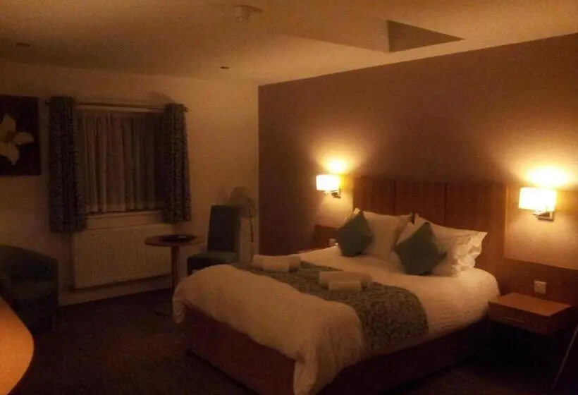 Deluxe-huone, Deangate Motel