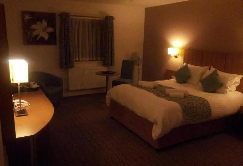 Deluxe-huone, Deangate Motel