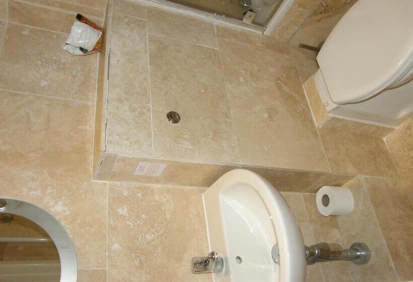 이코노미 룸 공용욕실, Deangate Motel