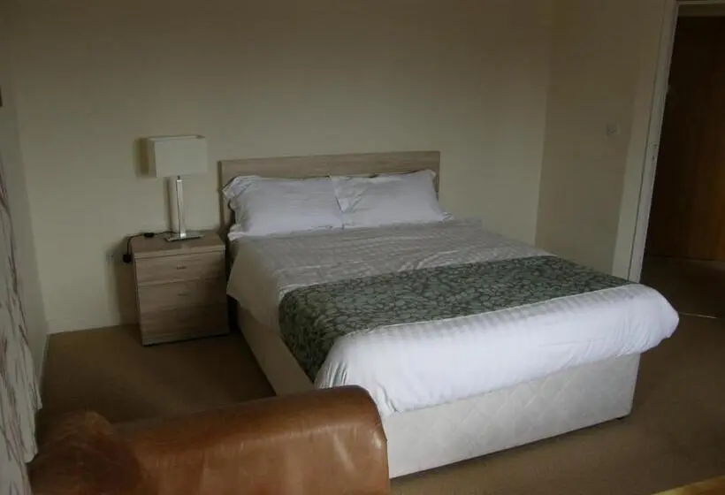 Perhehuone Jaettu Kylpyhuone, Deangate Motel