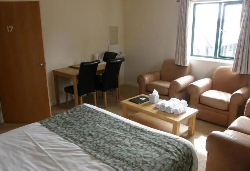 Perhehuone Jaettu Kylpyhuone, Deangate Motel