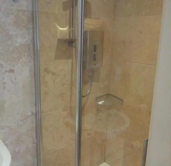 Standard-huone, Deangate Motel