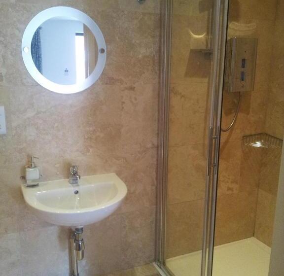 스탠다드 룸, Deangate Motel