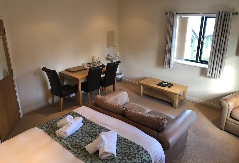 이코노미 룸 공용욕실, Deangate Motel