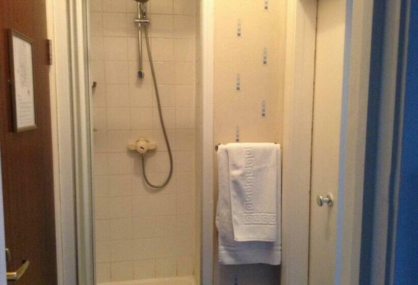 スタンダードシングルルーム, 281 Hotel & Restaurant