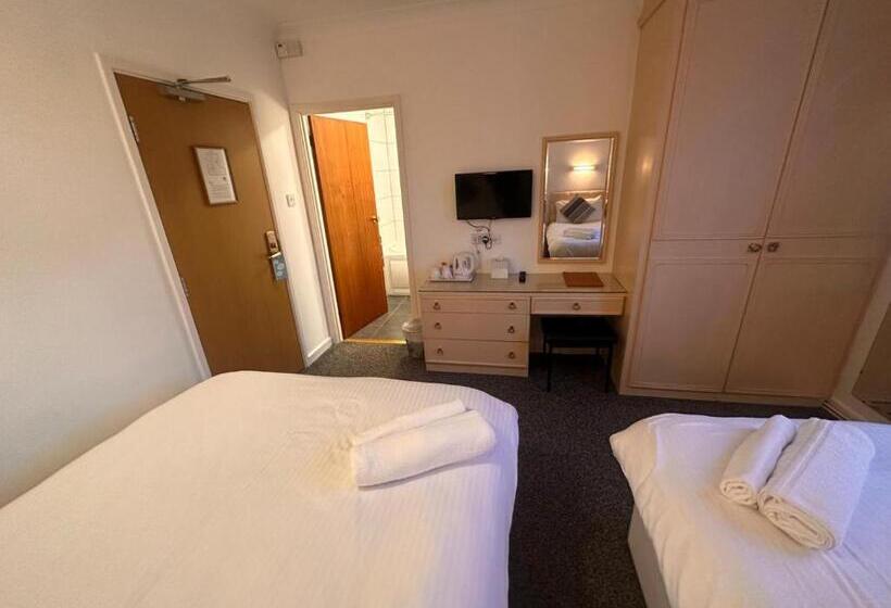 ファミリールーム, 281 Hotel & Restaurant