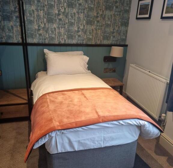 Индивидуальный Номер Классика, Anglesey Arms