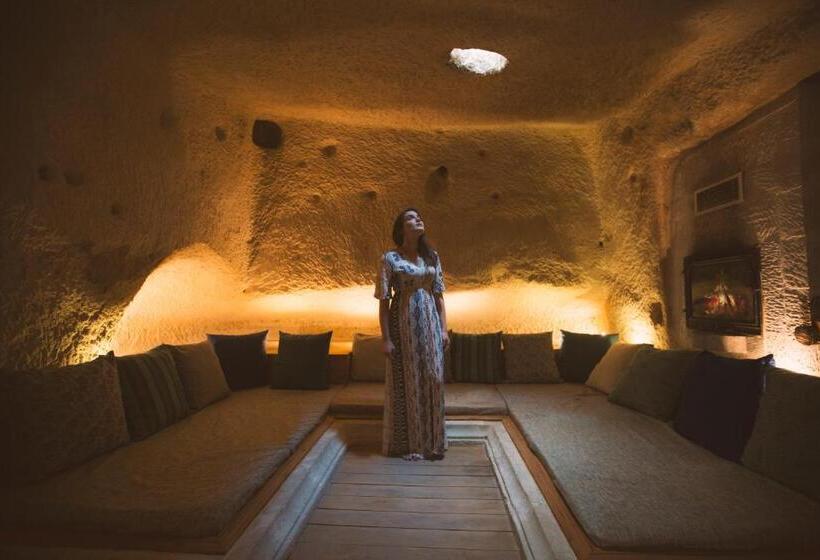 سوییت لوکس, Azure Cave Suites Cappadocia