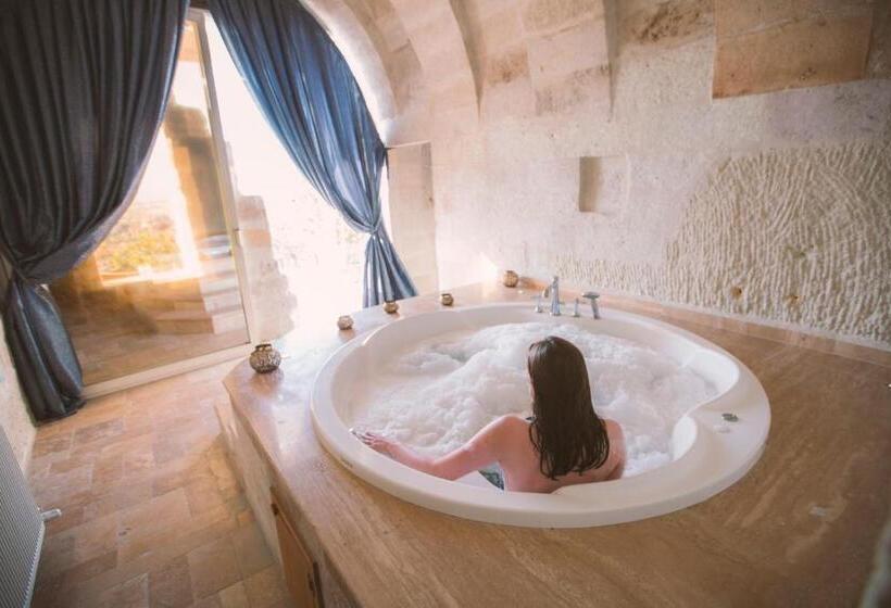 سوئیت پریمیوم, Azure Cave Suites Cappadocia