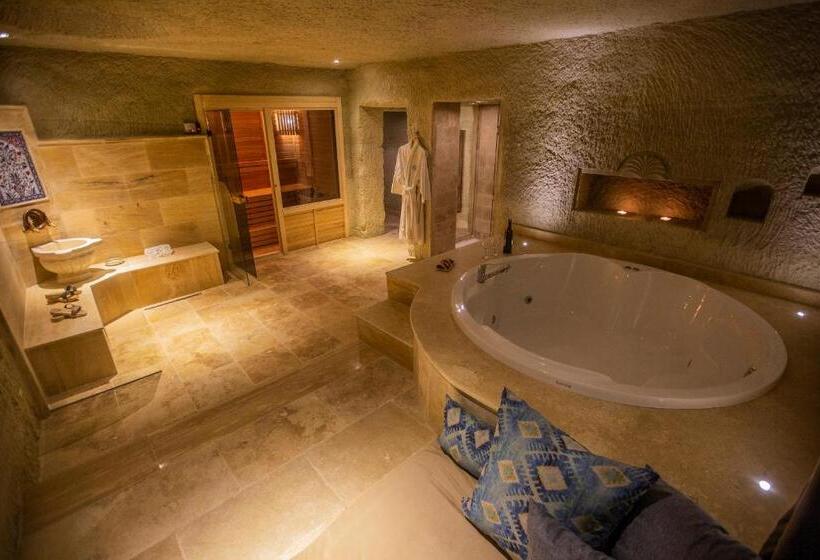 سوئیت رویال, Azure Cave Suites Cappadocia
