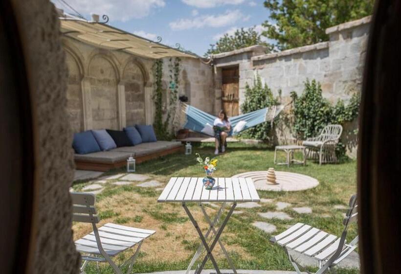 اتاق استاندارد با وان آب گرم, Azure Cave Suites Cappadocia