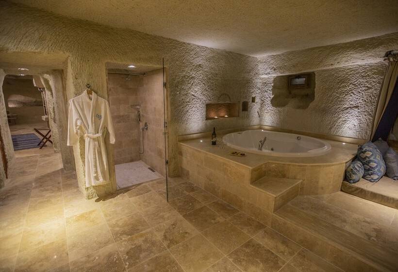 سوئیت رویال, Azure Cave Suites Cappadocia
