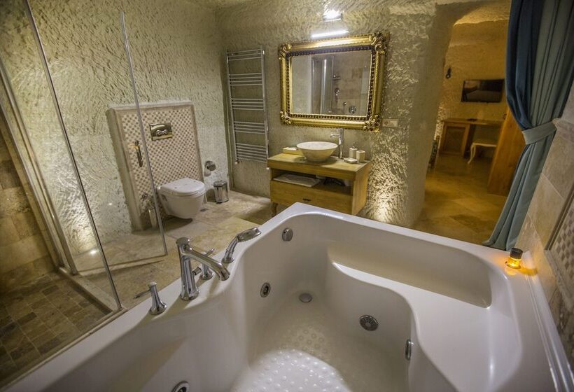 سوییت لوکس, Azure Cave Suites Cappadocia